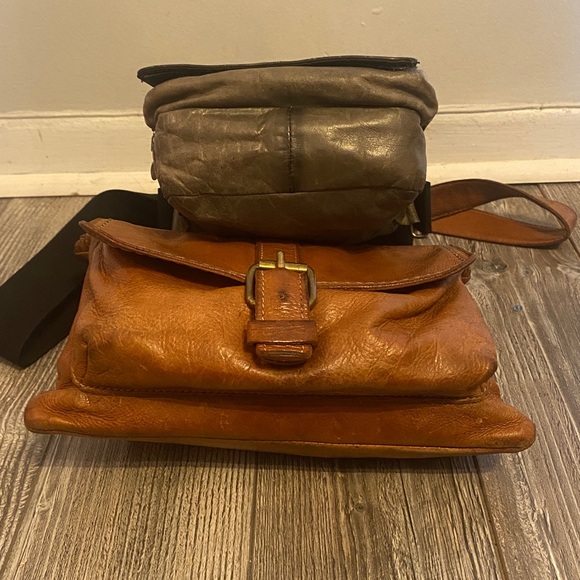 Roots Canada saddle & Rudsak Flap crossbody bags lot Unisex - Picture 14 of 17